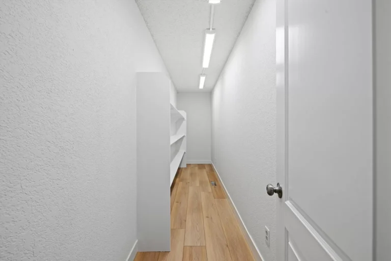 5ba76b988e0b5e6a25878b369967afe7-uncropped_scaled_within_1536_1152