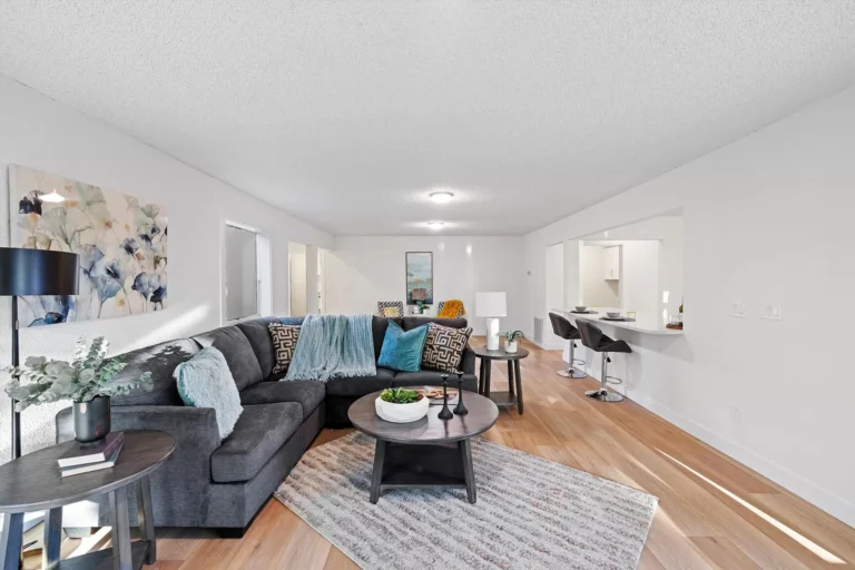 7a9b6d0aa90611895dbe1b7cb9dabd3a-uncropped_scaled_within_1536_1152