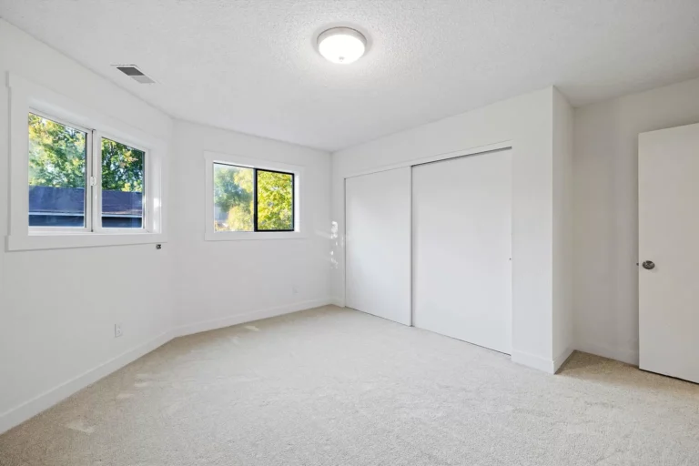 82210f92500f97d67a961473f4e6b03a-uncropped_scaled_within_1536_1152