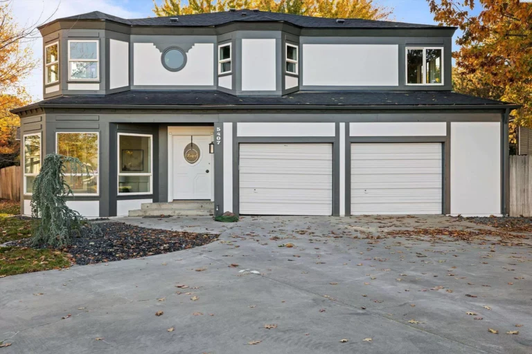 cb786e32a3e6daa02f3eba3708312a80-uncropped_scaled_within_1536_1152