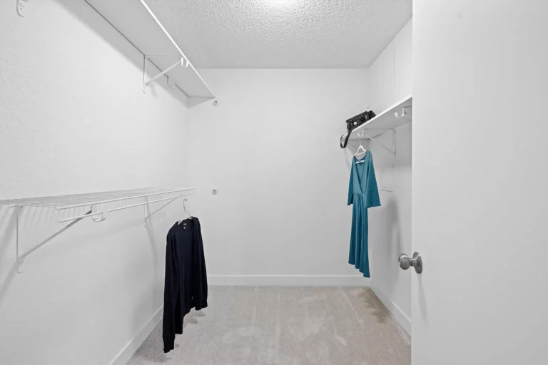 eda2ba4d35ad29091fd2d3e3171a94ab-uncropped_scaled_within_1536_1152