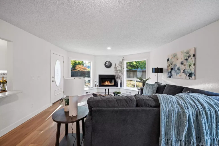 f282e0f794ef3498b0b20b5c8bf84166-uncropped_scaled_within_1536_1152