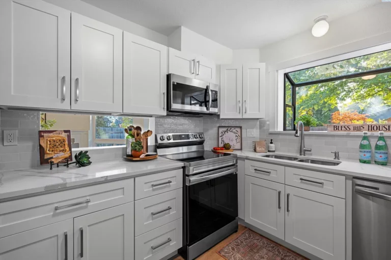 f8e576b7e9e68438e25d145b05b91c77-uncropped_scaled_within_1536_1152