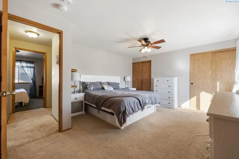 0b41e55dfed0bda73ec873a2357aa663-uncropped_scaled_within_1536_1152