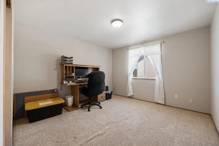 2d69581efa9a000bb7cfbe5f6ba84085-uncropped_scaled_within_1536_1152