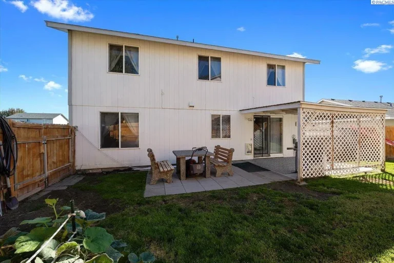 9451ded74ef0173faa4f80604afdd12f-uncropped_scaled_within_1536_1152